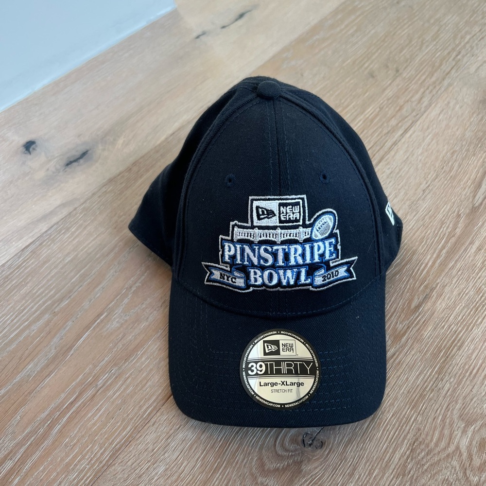 Pinstripe Bowl 2010 Baseball Cap NYC New Era Black